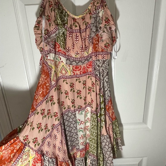 Abel the Label bohemian style dress. Knee length. Women’s size medium - Picture 5 of 6